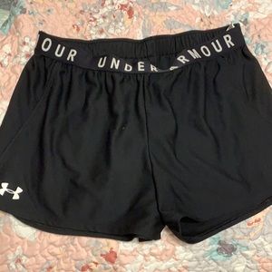 under armour women’s shorts, size xl, black